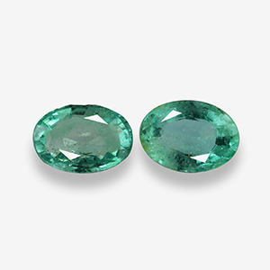 Natural 7x5x3.3mm Faceted Oval Brazilian Emerald