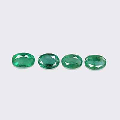 Natural 5.5x3.5x2.5mm Faceted Oval Zambian Emerald