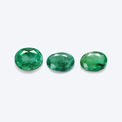 Natural 6x5x2.5mm Faceted Oval Brazilian Emerald