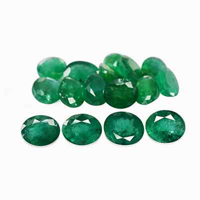 Natural 5x4x2.4mm Faceted Oval Brazilian Emerald