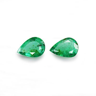 Natural 7x5x2.8mm Faceted Pear Brazilian Emerald