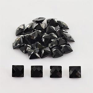 Natural 7x7x4.7mm Checker Square Onyx