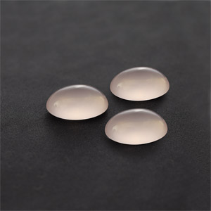 Natural 20x15x8.2mm Cabochon Oval Rose Quartz