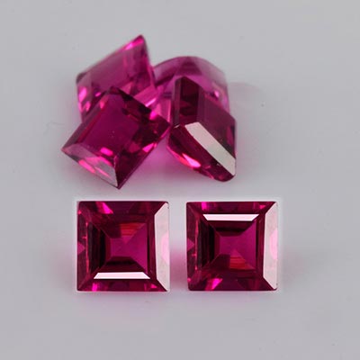 Natural 3x3x2.4mm Faceted Square Rubellite Tourmaline
